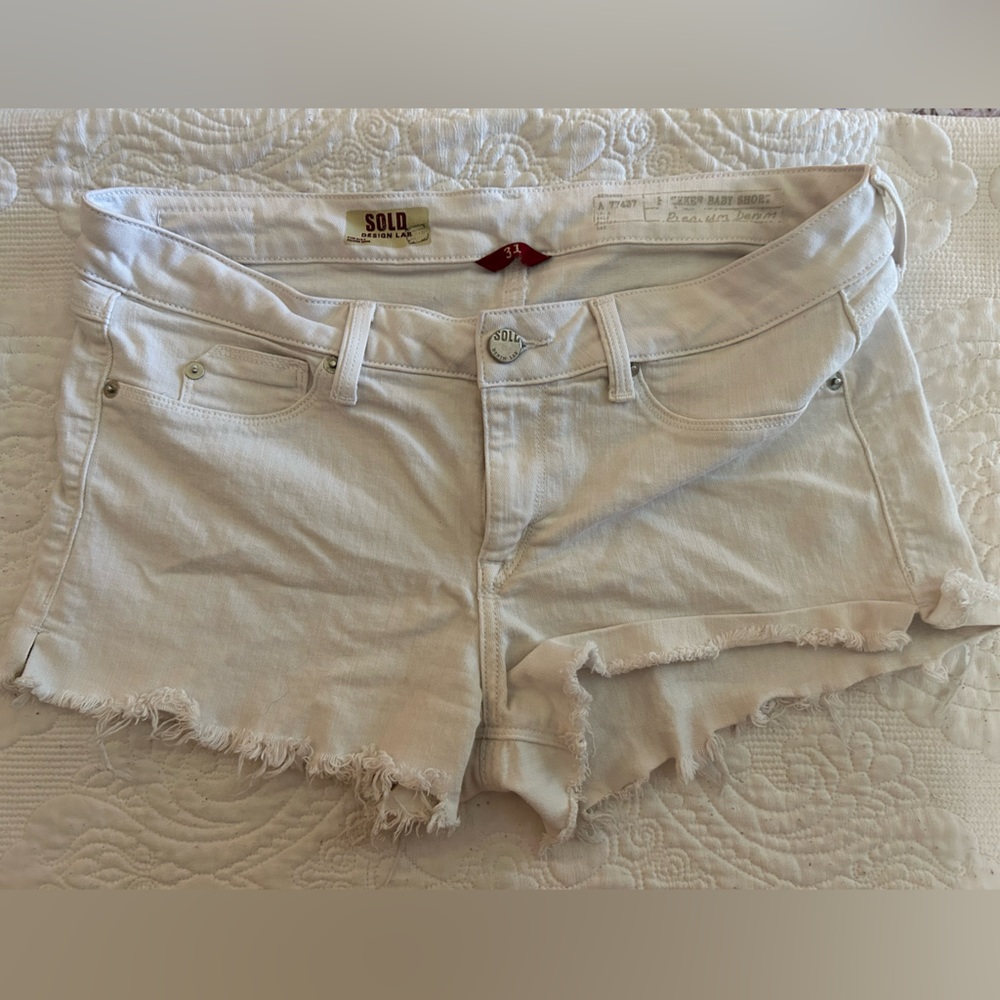 Size 31 White Jean Baby Short - cutoffs